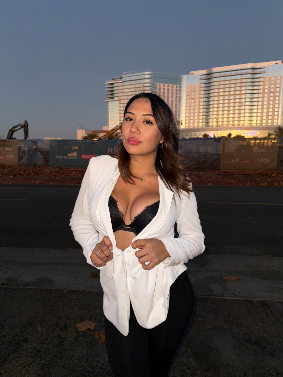 Take a pause and enjoy Ali Cruz — streaming from Mbabane