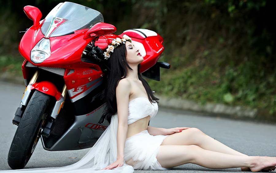 Beautiful girls and motorcycles in Mbabane