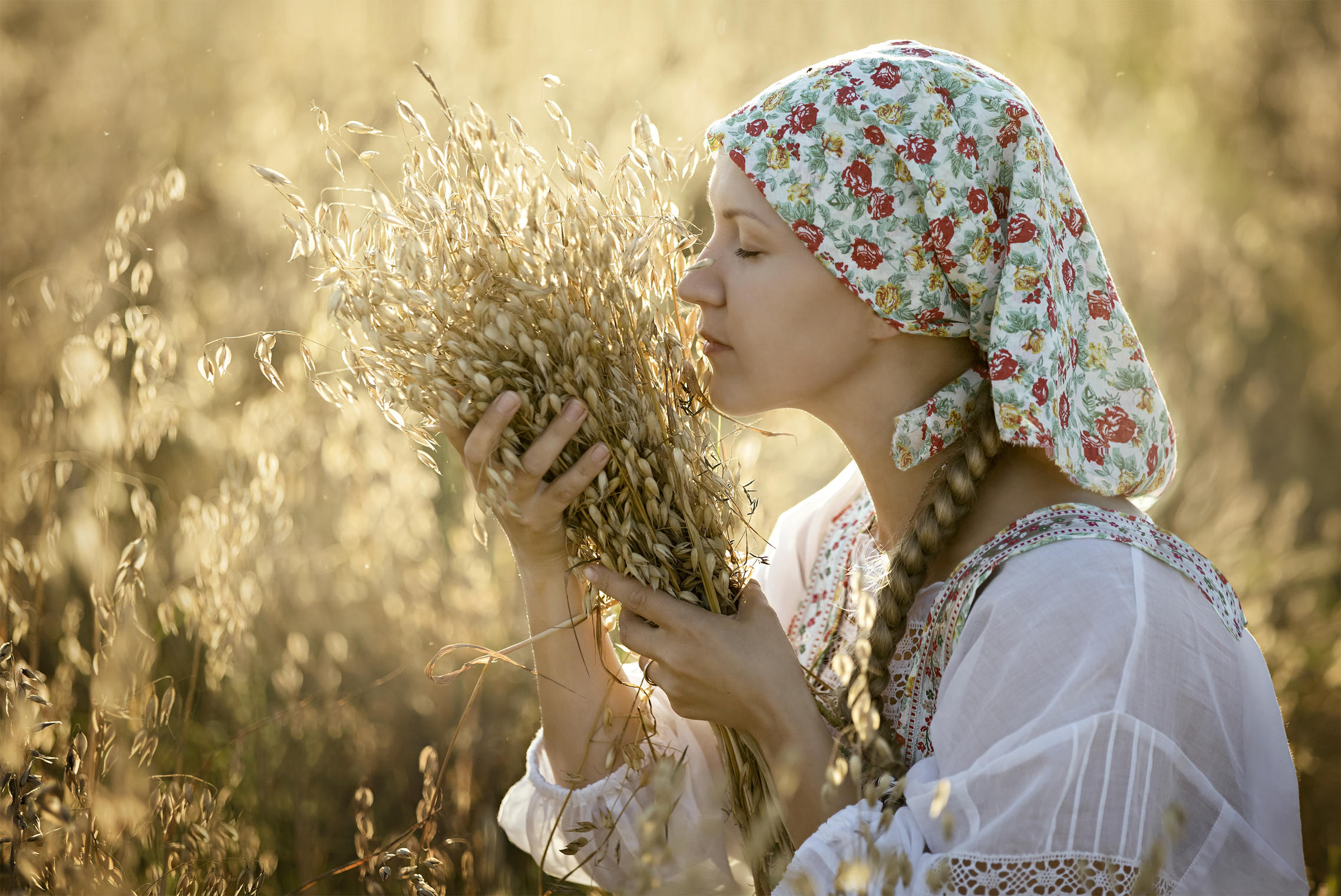 Photo Women in Slavic costumes in Mbabane