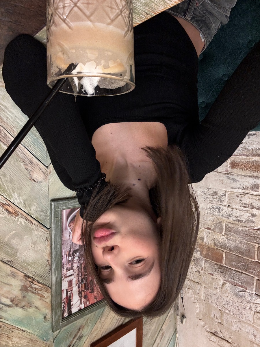 Fresh photos, fresh mood — Tina online in Mbabane